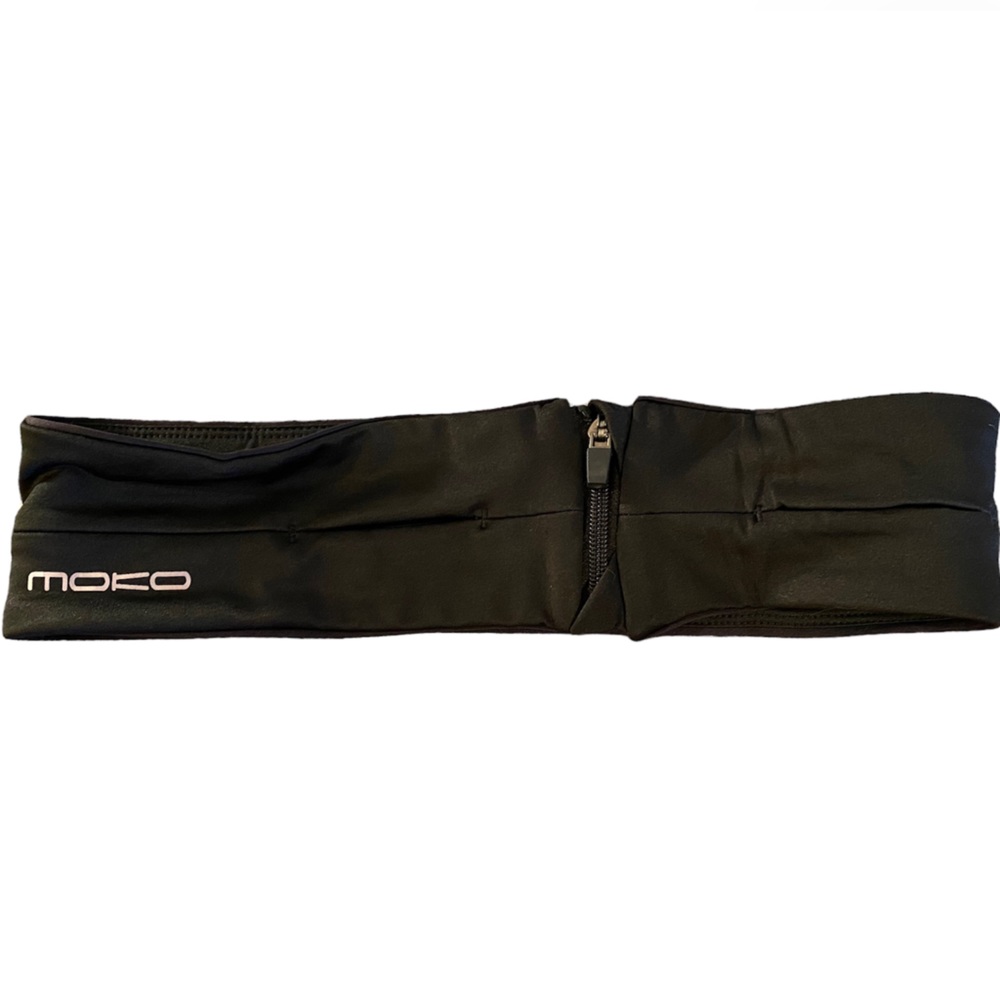 NWOT Running belt, waist pack, slim & comfortable for fitness *FREE ADD ON ITEM*